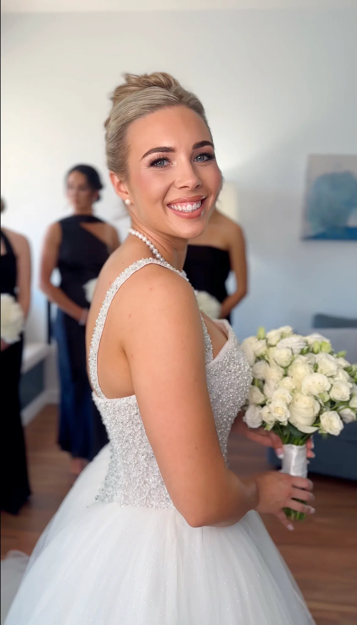 Jess on her Hunter Valley wedding day, with bridal hair and makeup by Heera