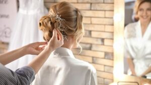 How to Choose the Right Wedding Hairstyle